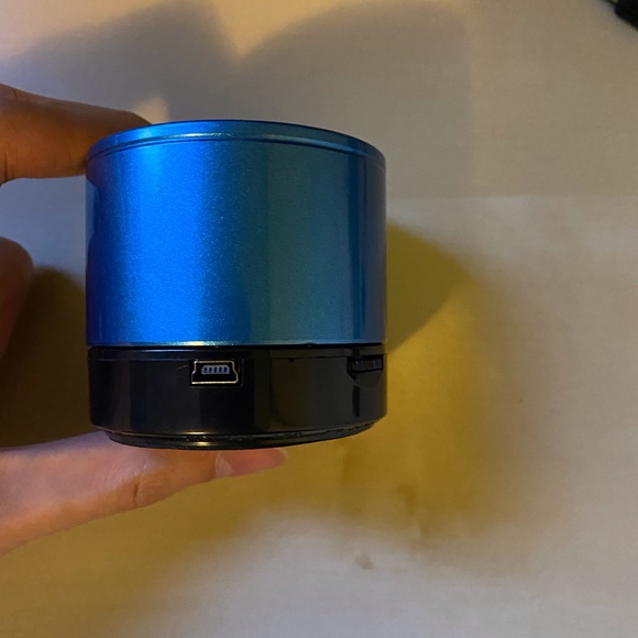 Rechargeable Metallic Blue Bluetooth Speaker - Picture 3 of 3